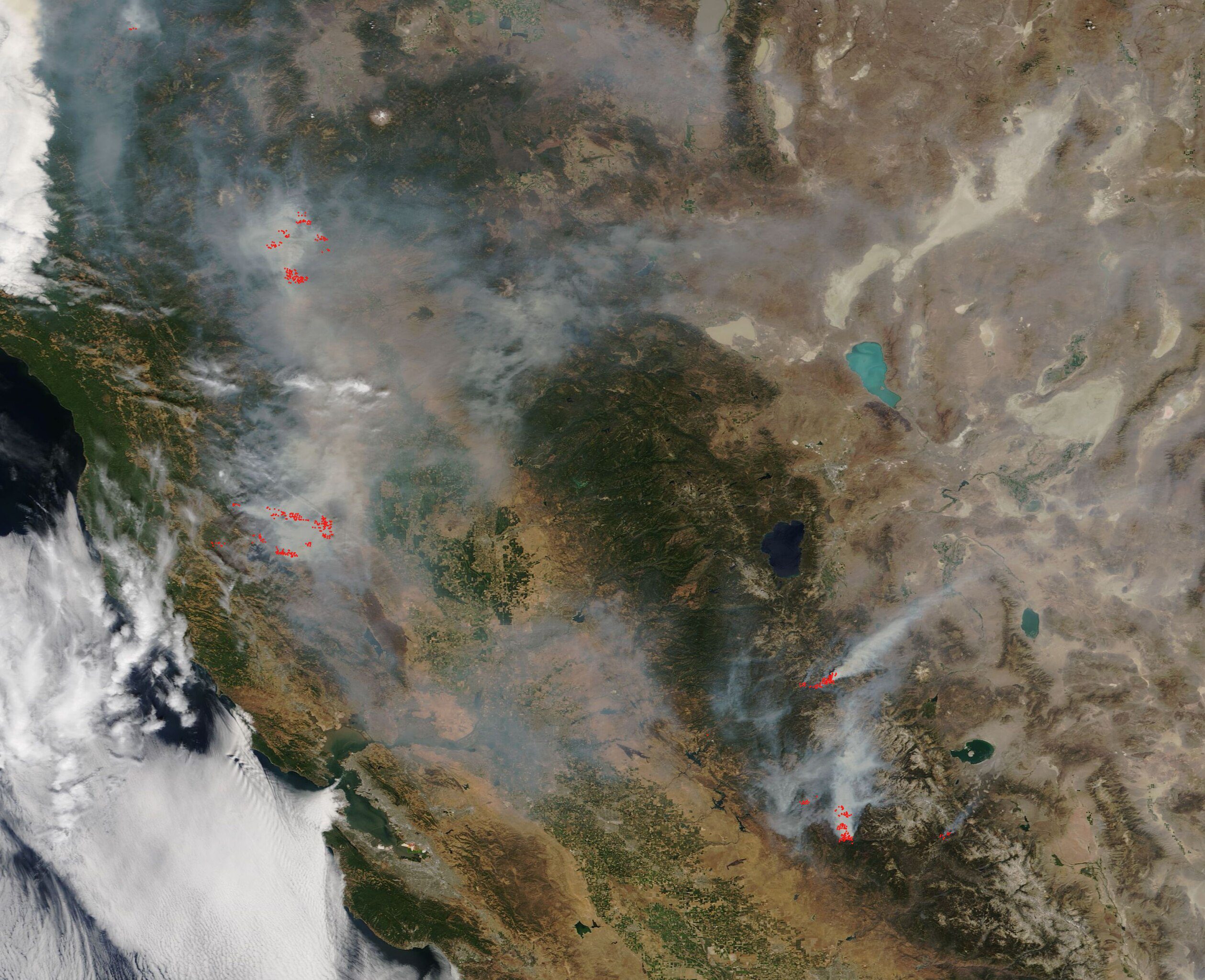 Satellite images of 2018 wildfires in California