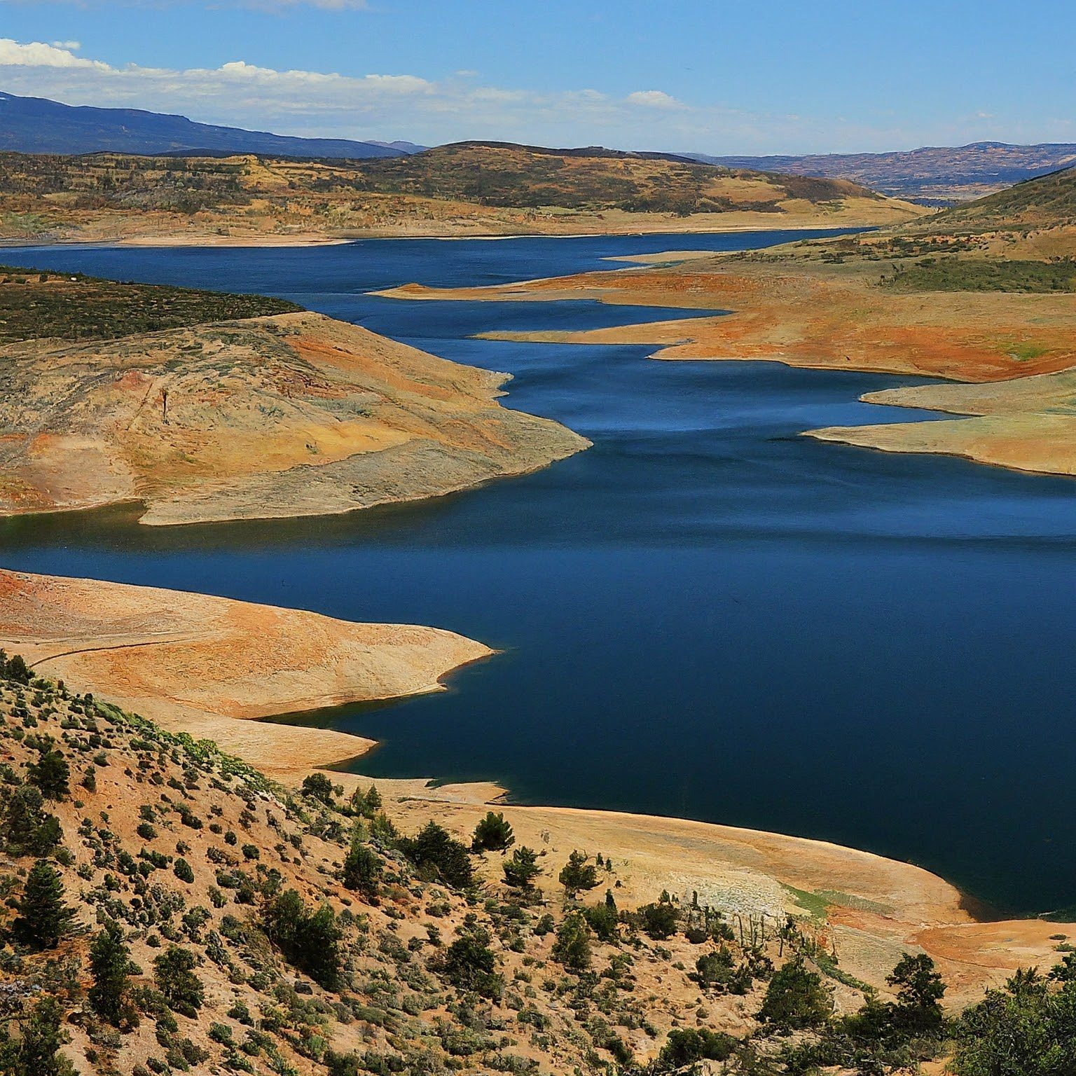 Reservoirs across the US are facing longer and more severe periods of low storage, impacting water availability and reliability.